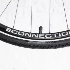 Trek FX 2 Disc Equipped Stagger- Harmaa -Sähköpyörät Myymälä Bontrager h2 hard case lite renkaat