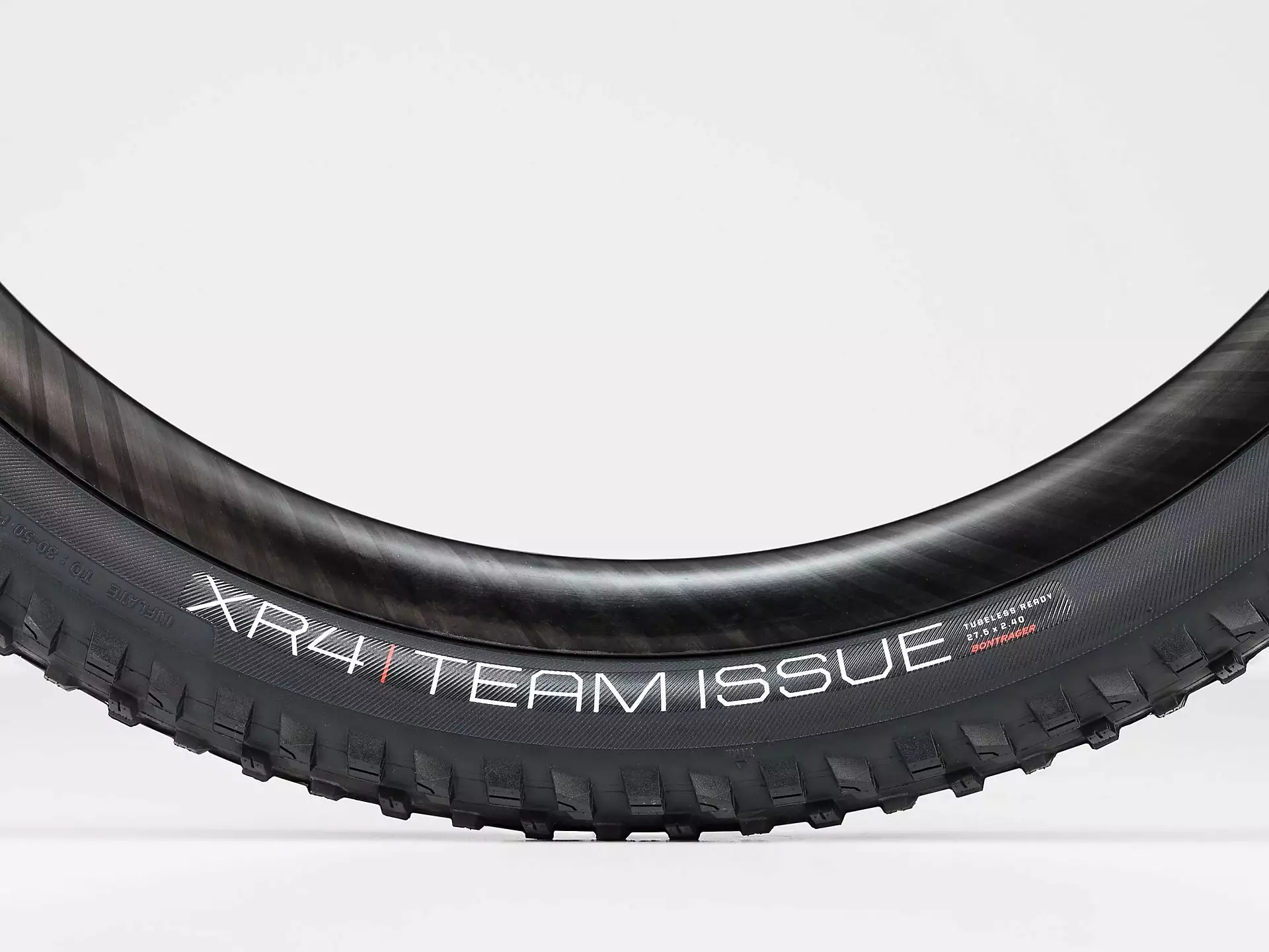 Cycli Bontrager Rengas XR4 Team Issue 27.5x2.40 TLR 5 Cycli Bontrager Rengas XR4 Team Issue 27.5x2.40 TLR - Image 3