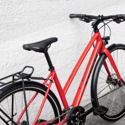 Trek FX 2 Disc Equipped Stagger- Punainen -Sähköpyörät Myymälä FX 2 Disc 2 hybridipyora