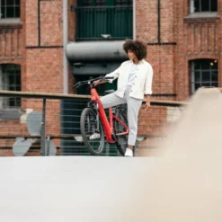 HNF Nicolai UD4 All Terrain Enviolo – Musta -Sähköpyörät Myymälä HNF UD4 red 1