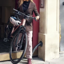 Riese & Muller UBN Seven Touring -Sähköpyörät Myymälä Riese muller ubn seven touring kevyt sahkopyora 4 scaled 1