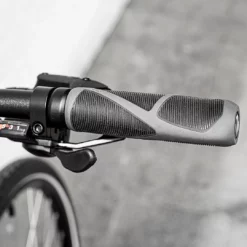 Trek FX 2 Disc Equipped -Sähköpyörät Myymälä bontrager kadensija