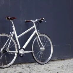 Schindelhauer Lotte 8-vaihteinen Naisten Pyörä -Kerman Valkoinen 12 Schindelhauer Lotte 8-vaihteinen Naisten Pyörä -Kerman Valkoinen -Sähköpyörät Myymälä products Lotte 02