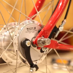 Pashley Britannia Naisten 8-vaihteinen Pyörä – Valkoinen -Sähköpyörät Myymälä products pashley britannia a8223 1