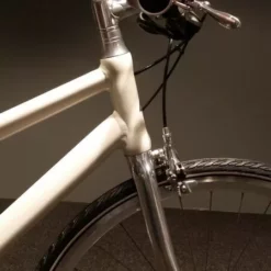 Schindelhauer Lotte 8-vaihteinen Naisten Pyörä – Harjattu Alumiini -Sähköpyörät Myymälä products schindelhauer lotte white front 2