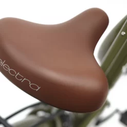 Electra Townie Path GO! 5i Unisex Sähköpyörä – Oliivi Väri -Sähköpyörät Myymälä sahkopyora pysty ajoasento