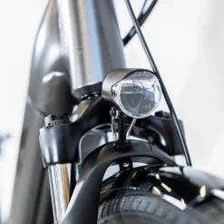 Trek District+ 3 Lowstep 500Wh Dnister Black -Sähköpyörät Myymälä trek district plus 3 matalarunkoinen sahkopyora 4