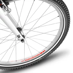 WOOM 6 Tummansininen Ennakkotilaus -Sähköpyörät Myymälä woom 6 kevyt alumiininen lastenpyora 26 renkailla 2 2